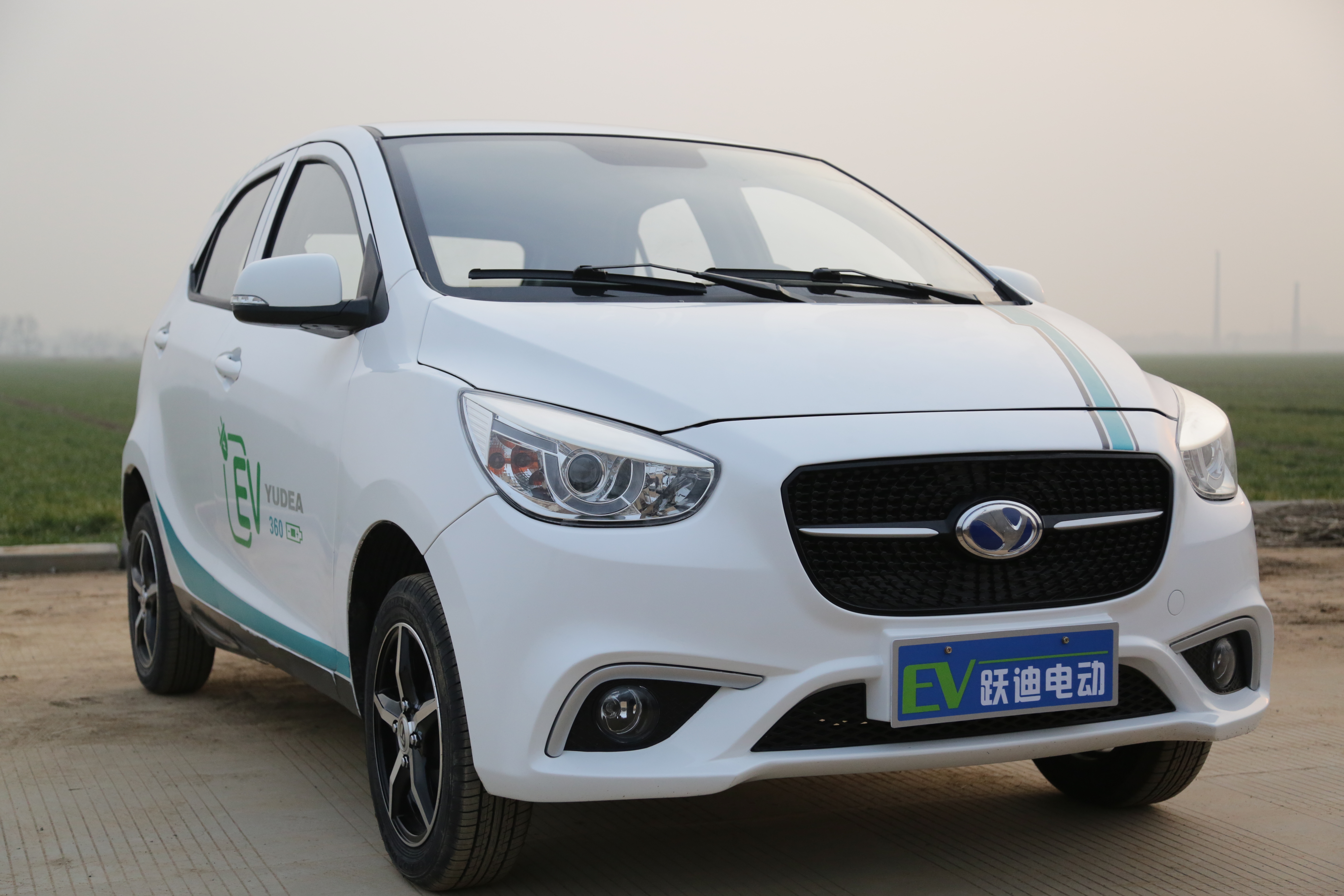  p>跃迪电动汽车是一种以电驱动的 a href="#" data-lemmaid="2149544