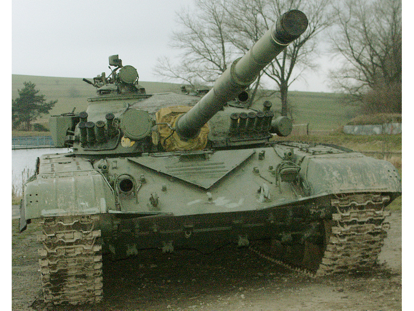 t-72 series main battle tank