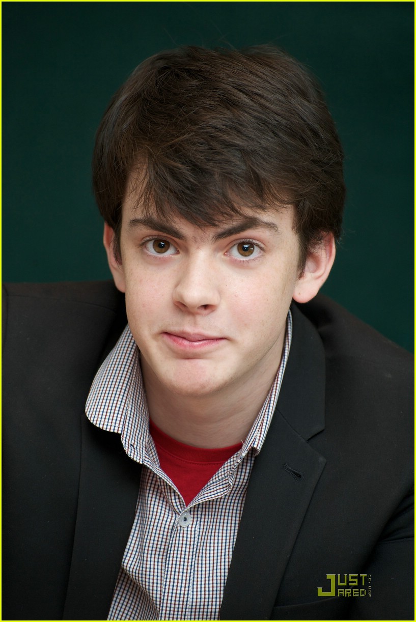  p>斯堪德·凯恩斯 i>(skandar keynes) /i>,1991年9月5日出生于英国