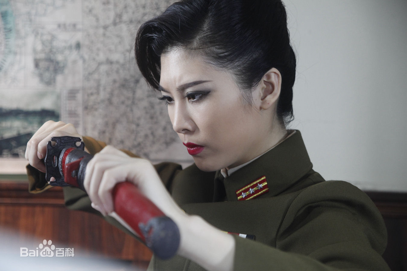 8m">美智子是抗日剧《 a target="_blank" href="/item/错伏/9075843"