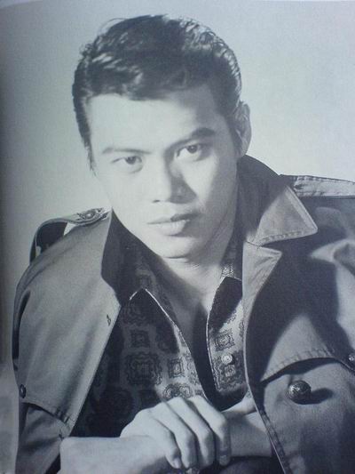  p>罗烈(1938年6月29日—2002年11月2日),动作片演员.