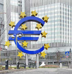 europ  ische union,法语:union européenne),简称欧盟(eu),总部设在