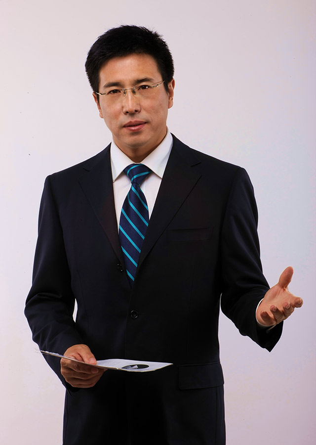qps">栗忠民,1963年9月24日出生于河北,中央电视台中文国际频道主持人