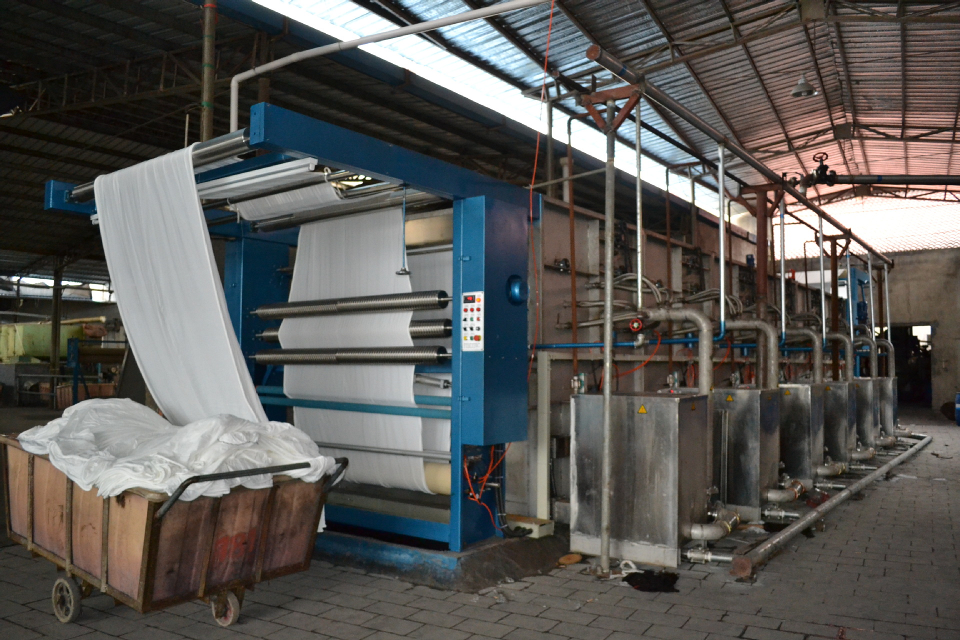 横导辊式平幅水洗机