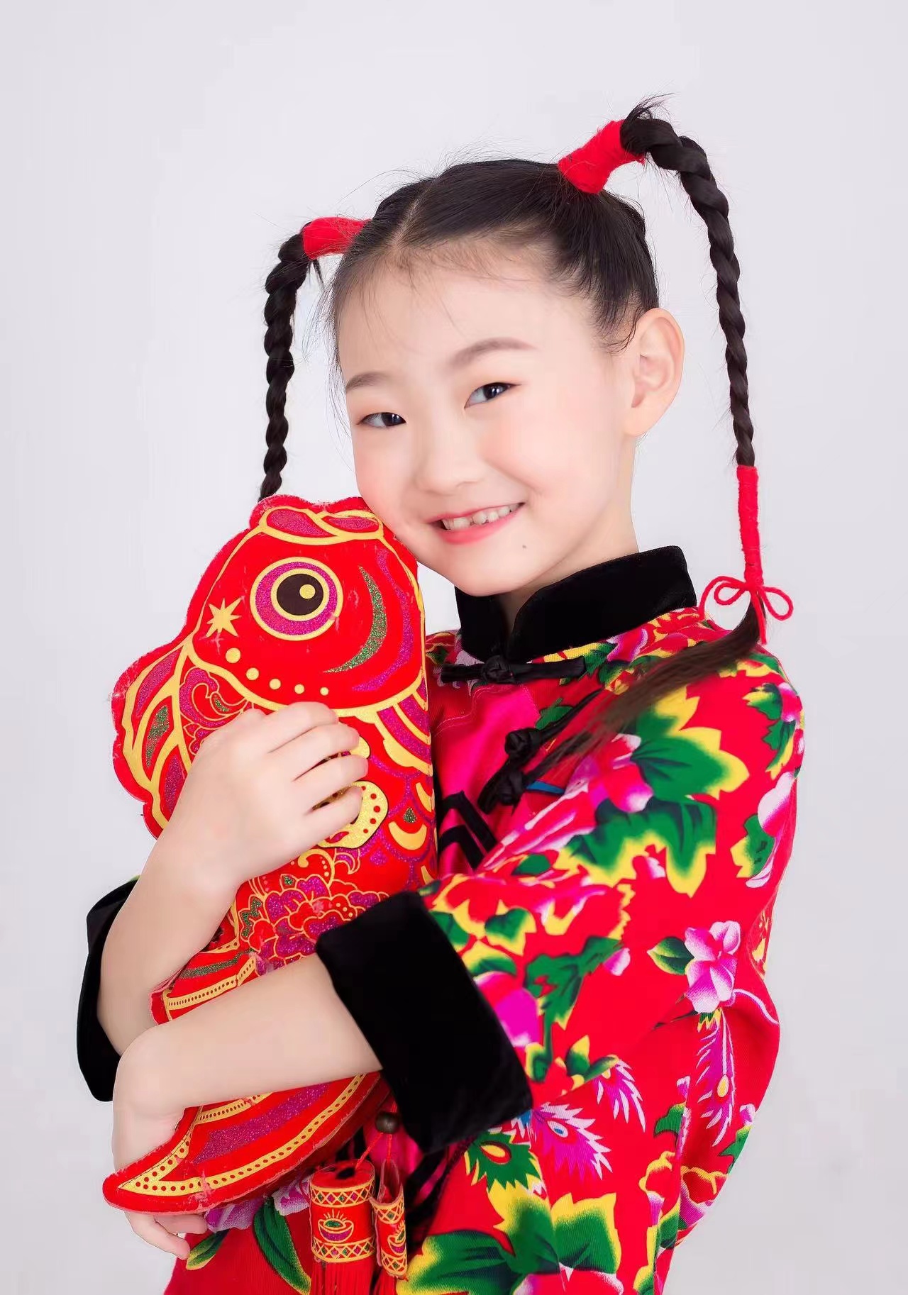 class="ref" data-ctrid="swrethbckqkn">崔鑫奕彤,中国内地女歌手