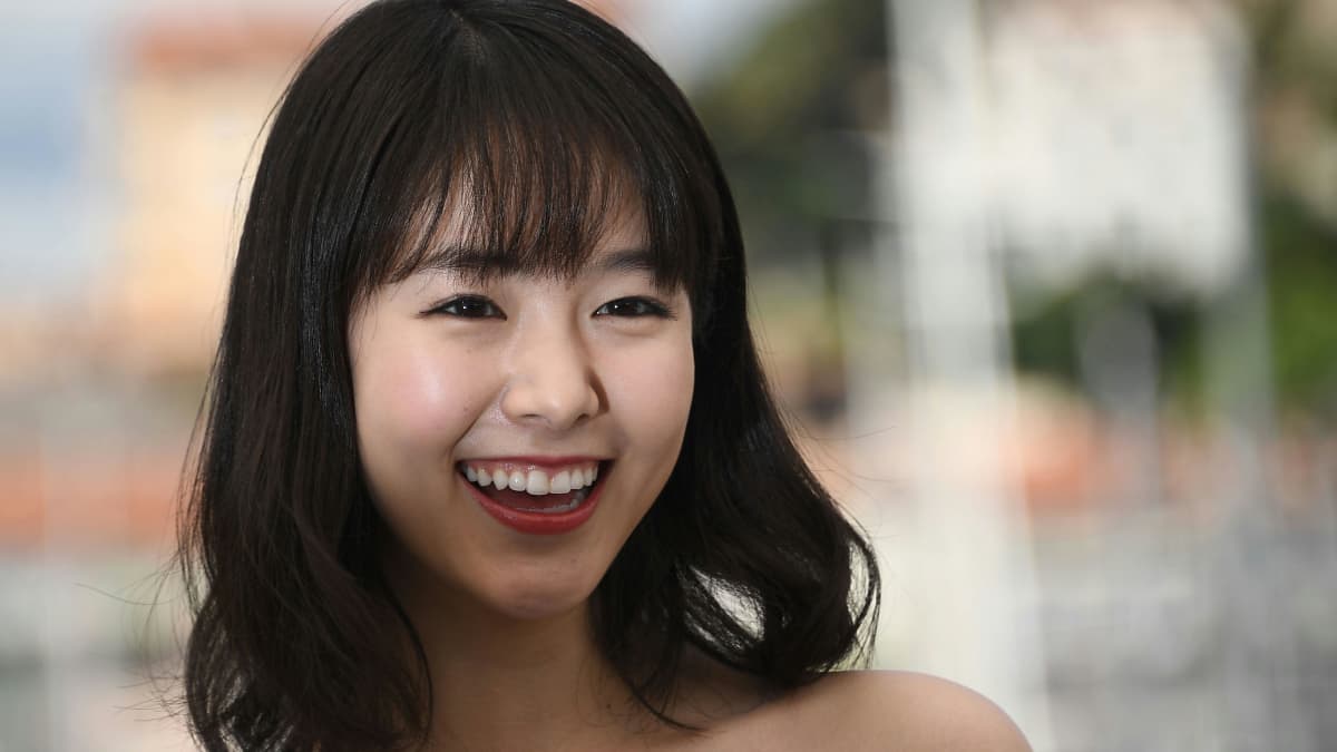 唐田英里佳