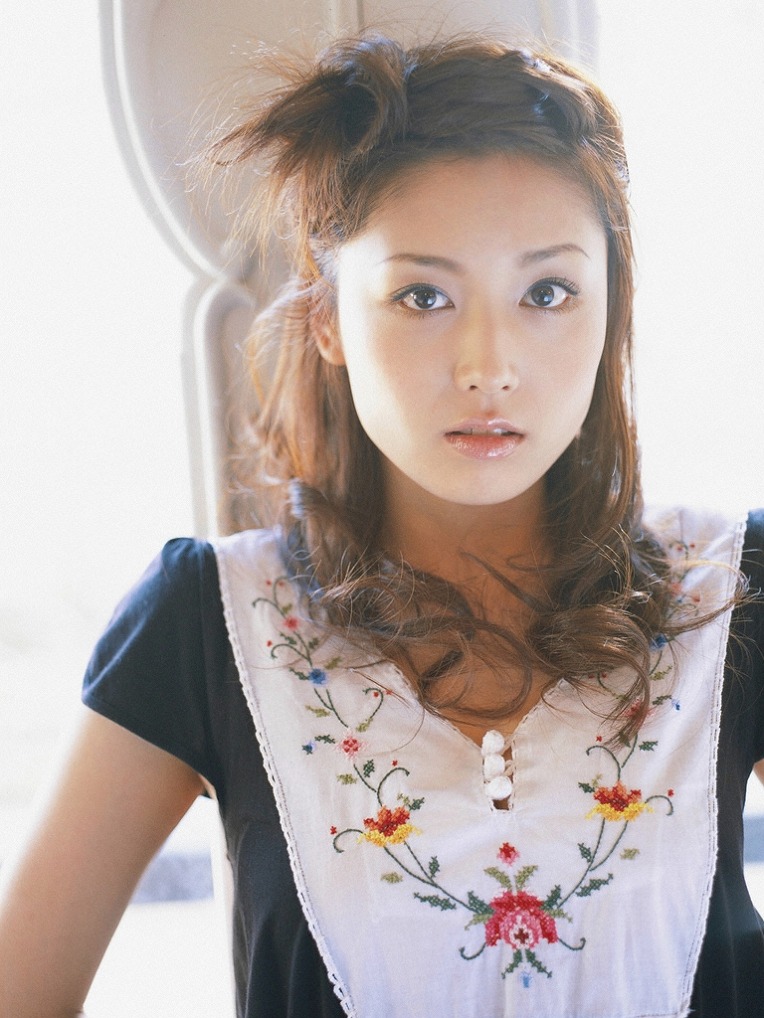 三津谷叶子