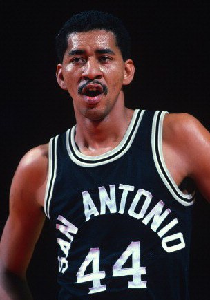  p>乔治·格文(george gervin),1952年4月27日出生于美国 a target="