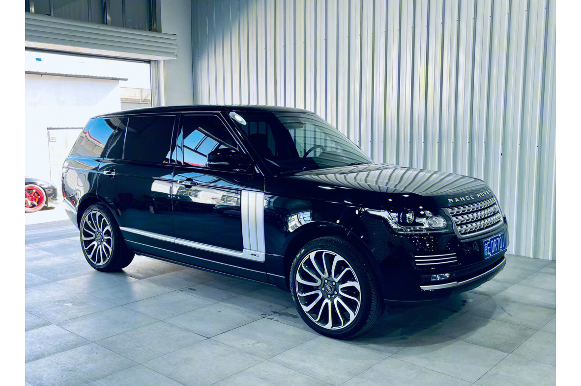  p data-id="gn3cwjyx39">揽胜行政加长版是路虎旗下的一款越野车,其 