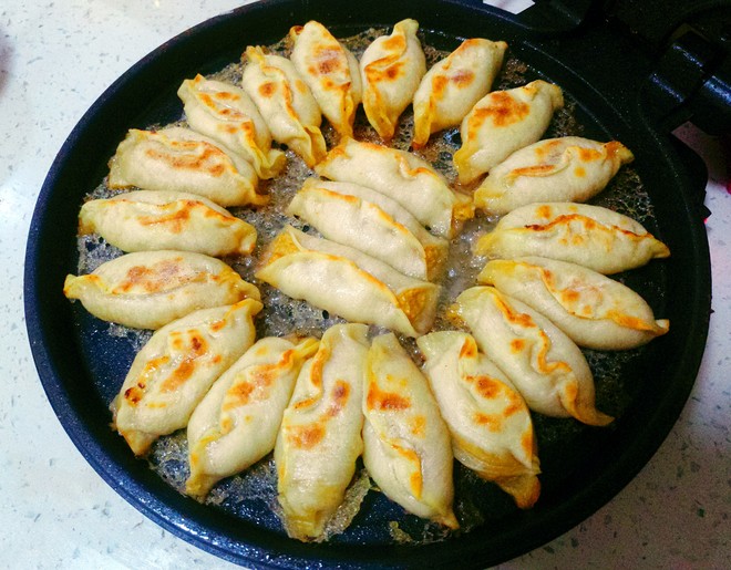 白菜虾皮生煎饺