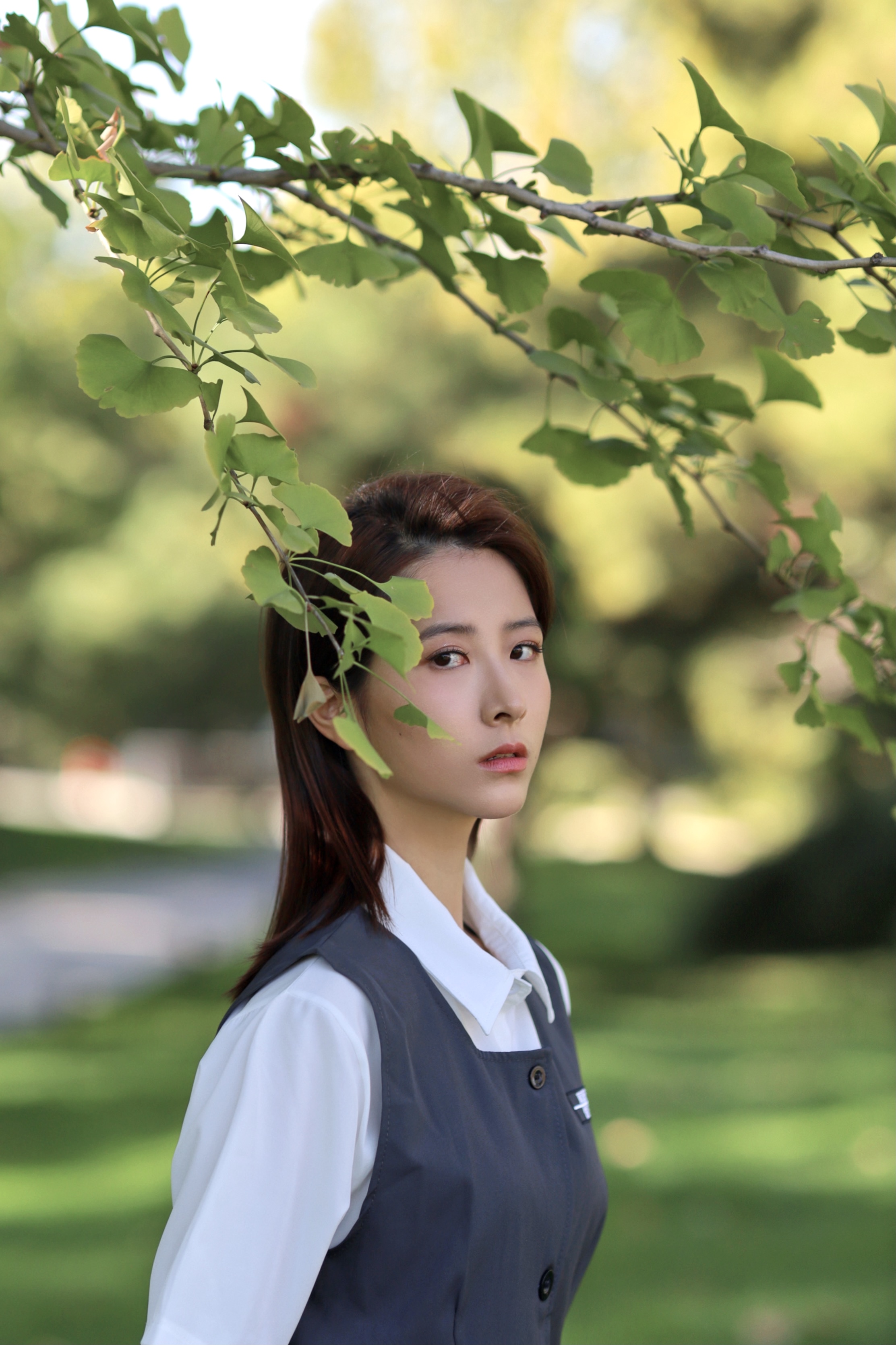 艺,1994年11月22日出生,毕业于北京现代音乐学院,中国内地影视女演员