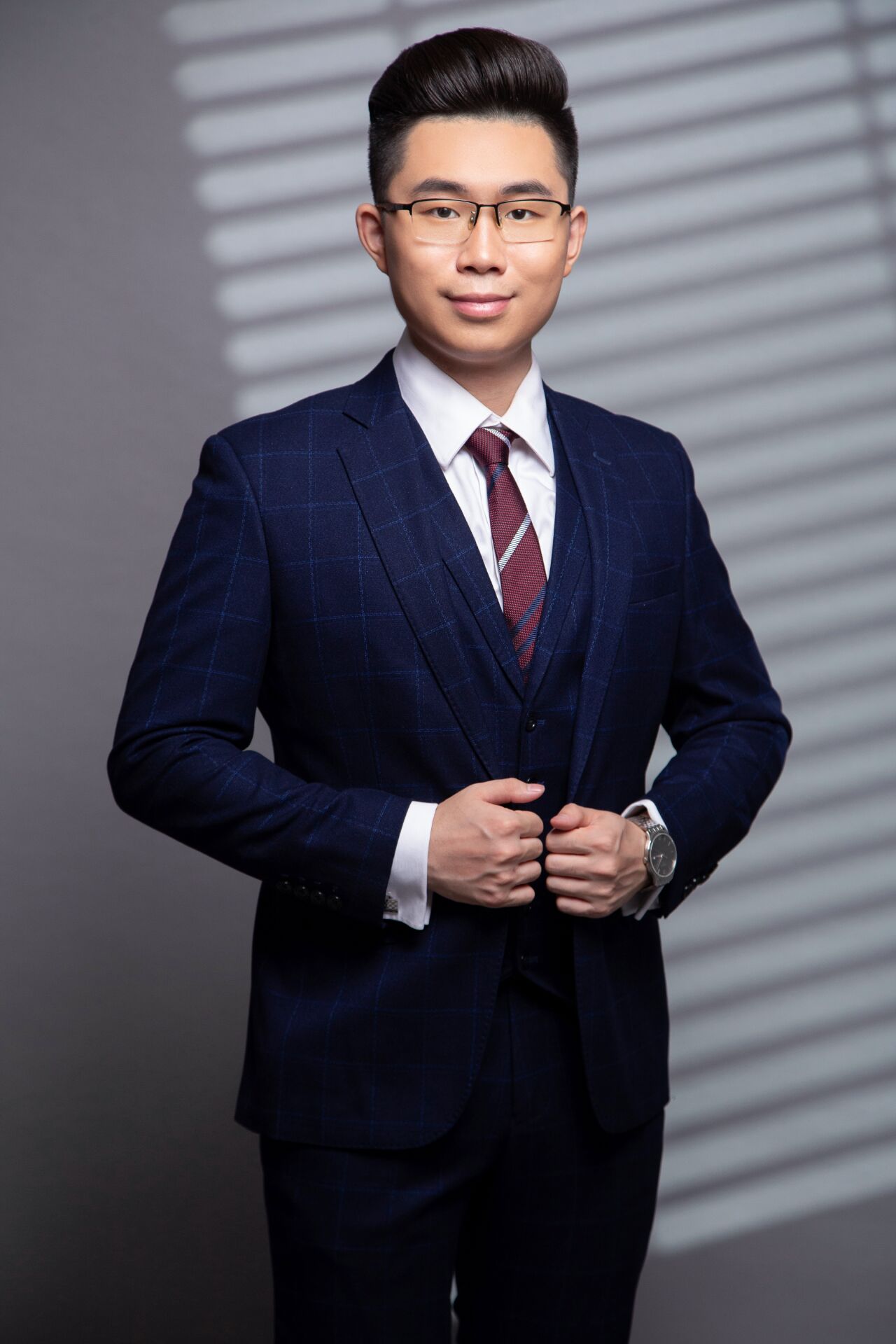 ="1g015yim">马振鑫,男,汉族,毕业于湖南生物机电职业技术学院,演讲家