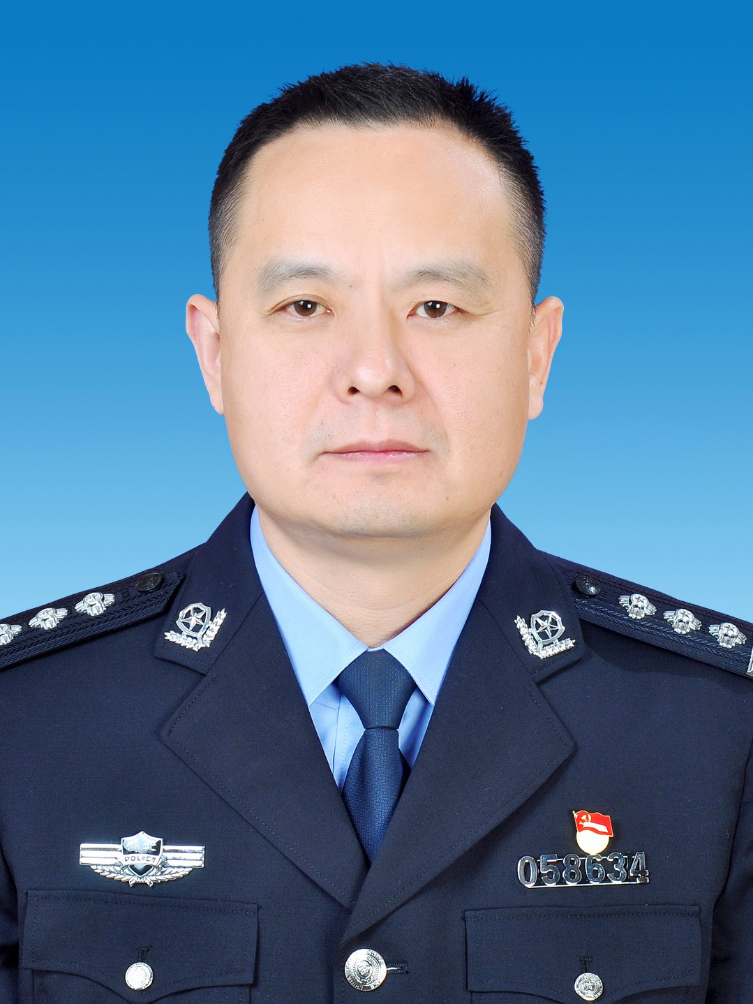 刘华