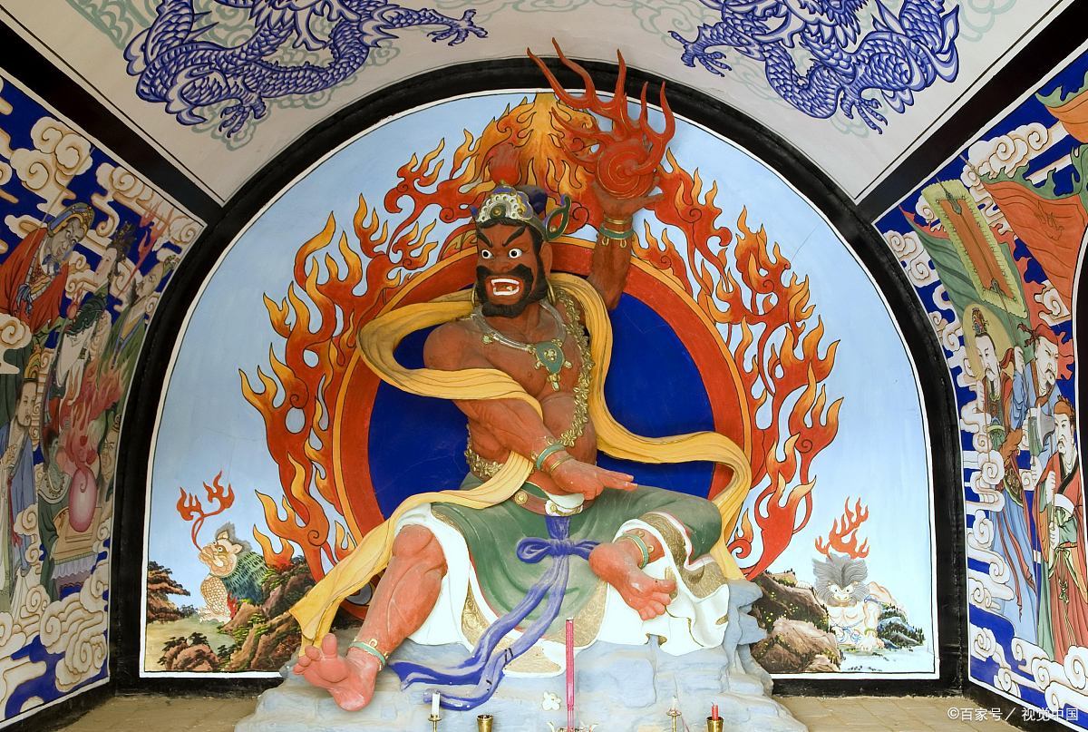 《山海经》之祝融，名字的由来，和甲骨文有关_百科TA说