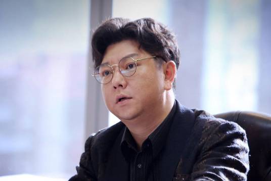 张斌（电视剧《在不安的世界安静地活》中的角色）_百度百科
