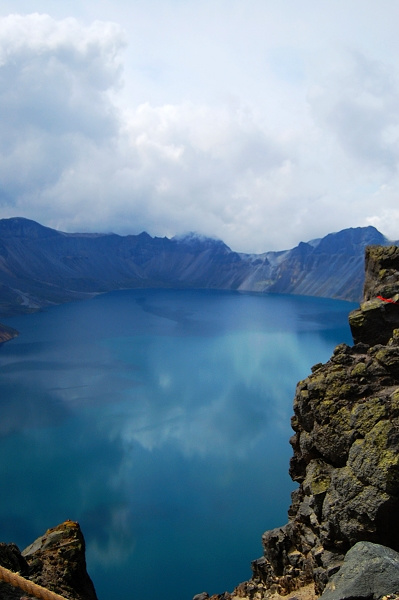  p data-id="gnvey7xg77">水天池旅游区位于位于