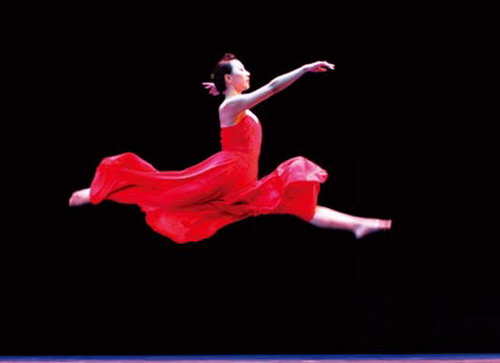  p>现代舞(modern dance),是20世纪初在西方兴起的一种与 a href="#"