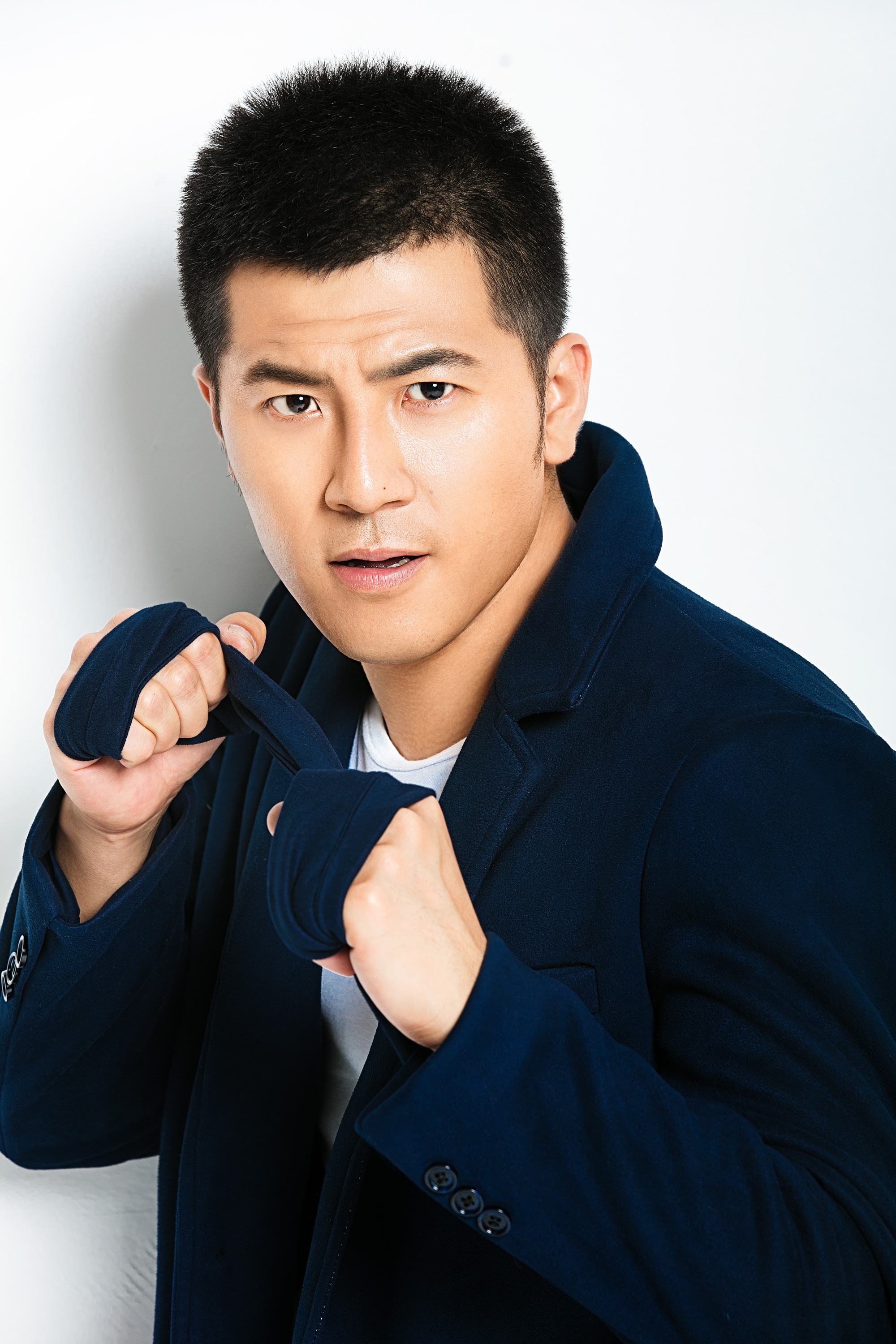  p data-id="gntjavi8kd">王铮,1984年8月1日 出生于山东省济南市莱芜