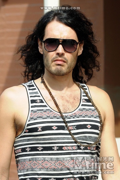  p>拉塞尔·布兰德(russell brand),1975年6月4日出生于英国 a target