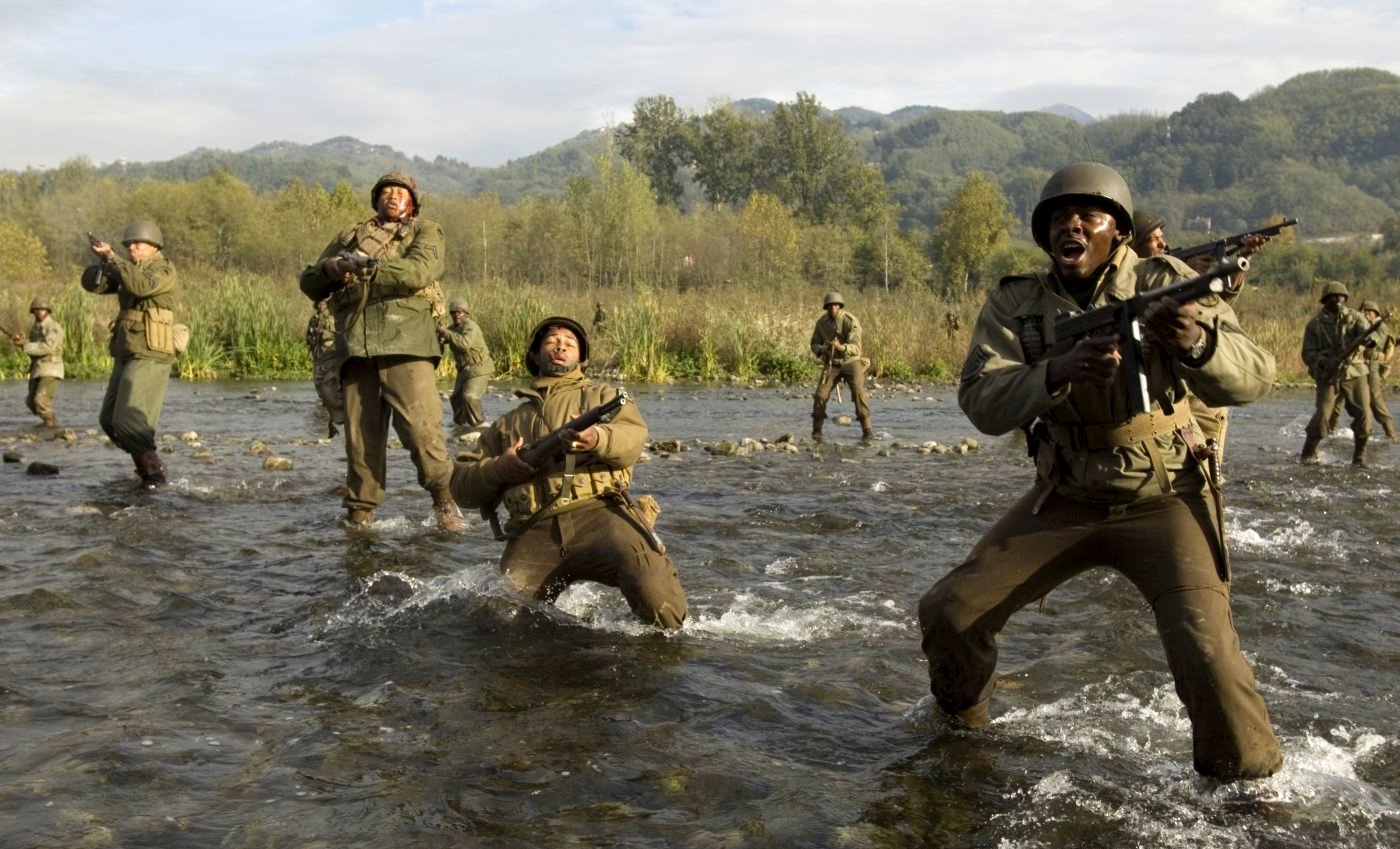  p data-id="gnbqtw3w6z">《圣安娜奇迹》是由美国,意大利联合制片的