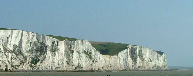 pas de calais;英语:strait of dover),是法语对"多佛尔海峡"的称呼