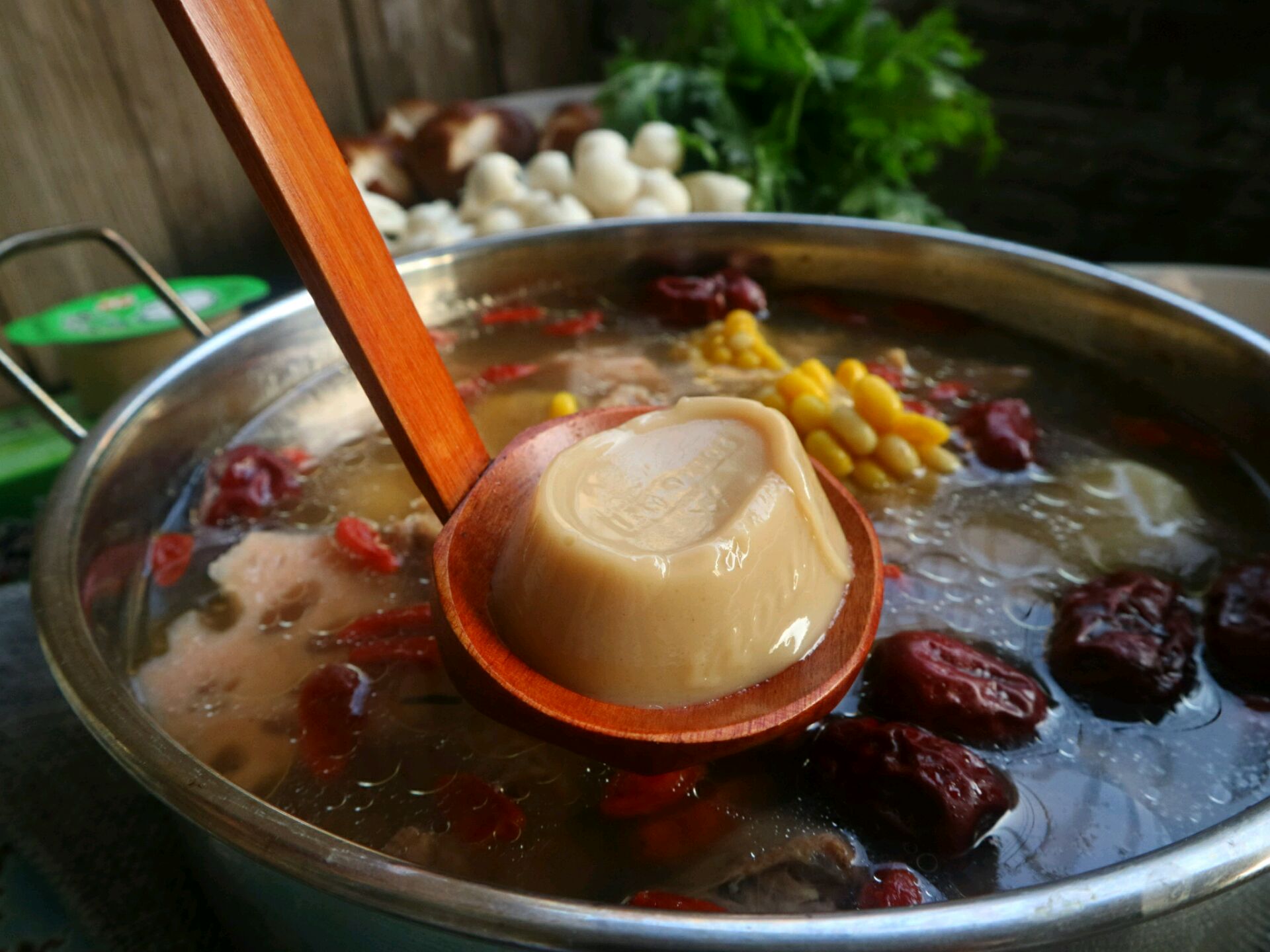 家常药膳火锅