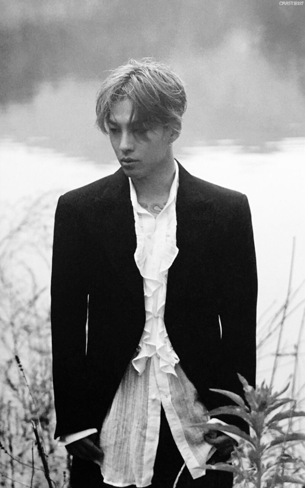  p data-id="gns08wi3mt">taeyang(太阳,      ),本名东永裴