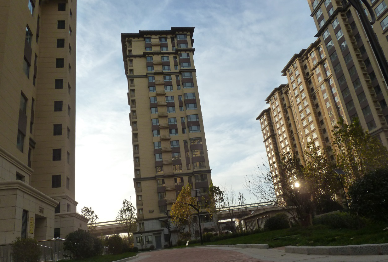  p>汇君城2期位于石家庄新华天苑,共计房屋2997户,小区物业公司为 a