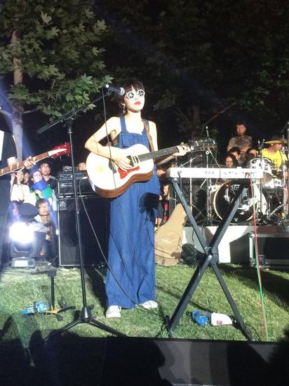 付菡,中国内地女歌手, a target="_blank" href="/item/后海大鲨鱼