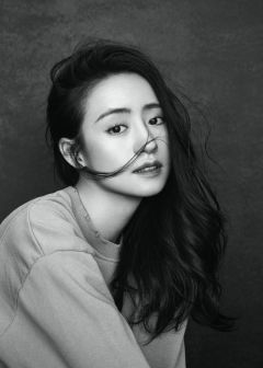 依灵（中国内地女演员）_百度百科