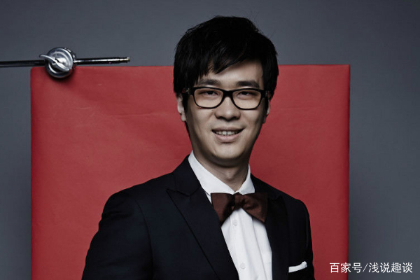 他曾在央视工作，今是网络作家富豪榜5连冠，人生经历比小说坎坷_百科TA说