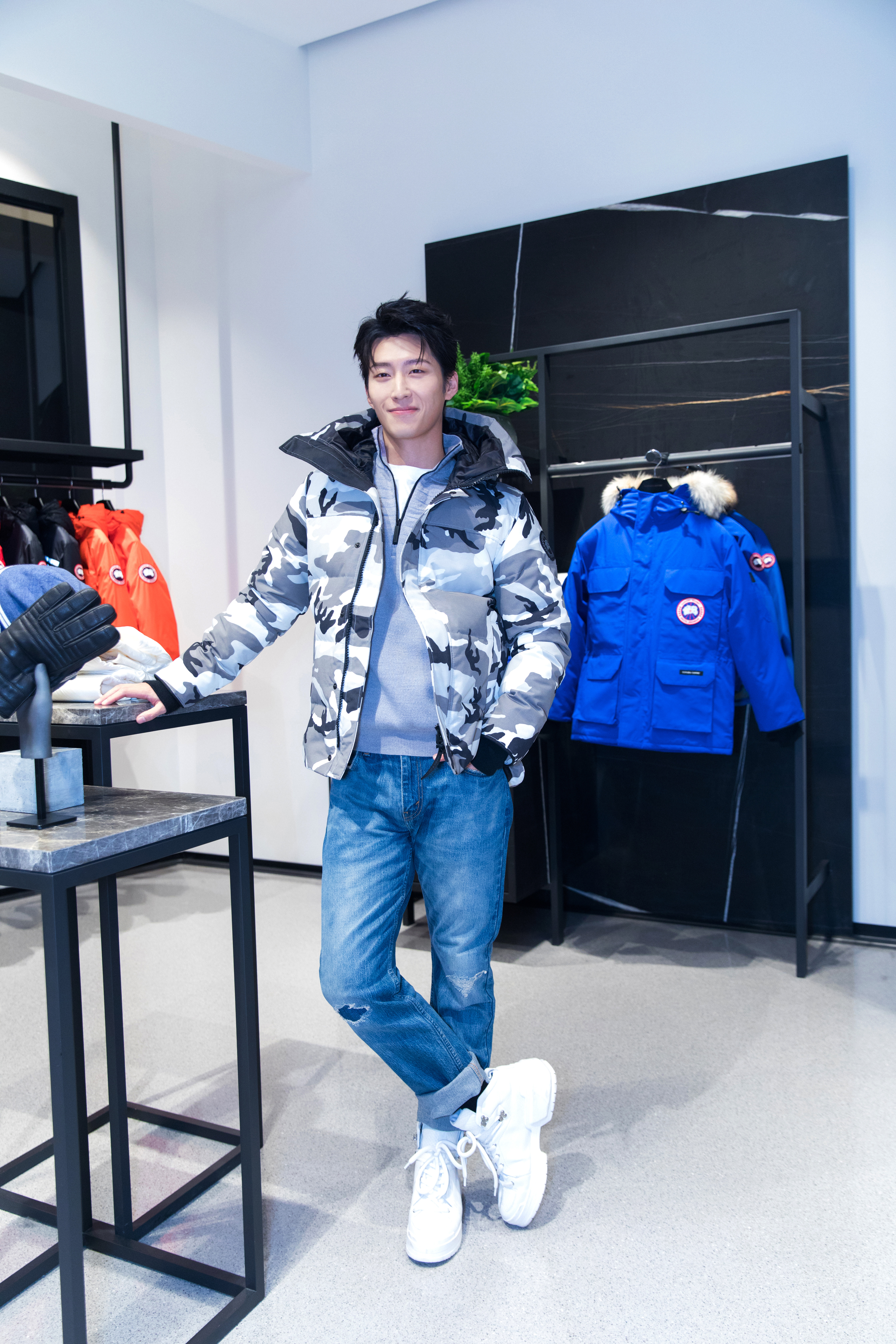  p>窦骁(shawn dou),1988年12月15日出生于陕西省西安市,华语影视男