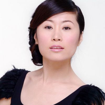  p>《大雪天》是一首陈妃平演唱的歌曲,收录于《陈妃平:新歌 精选》