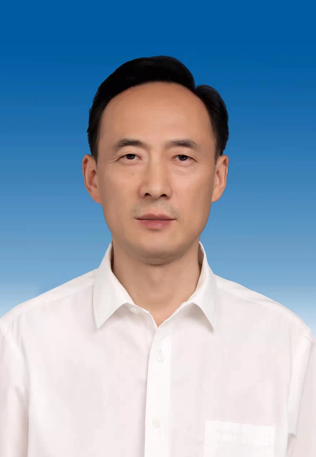  /p> p>现任巢湖市委常委,市委办公室主任. /p>