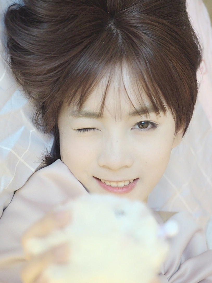 xl40qrb">李梓,2000年8月30日出生于四川省内江市,中国内地影视女演员