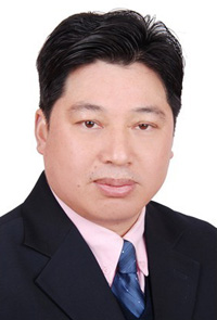  p>黄建华,男,1962年9月生,湖南长沙人,中共党员.