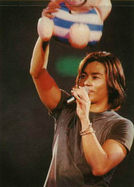  p>郑伊健( i>ekin cheng) /i>,1967年10月4日出生于中国香港,籍贯