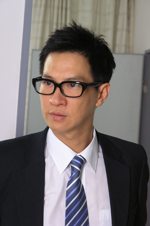  p>《寄生人》是由何平执导, a href="#" data-lemmaid="46255">