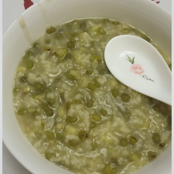 冬藕绿豆粥