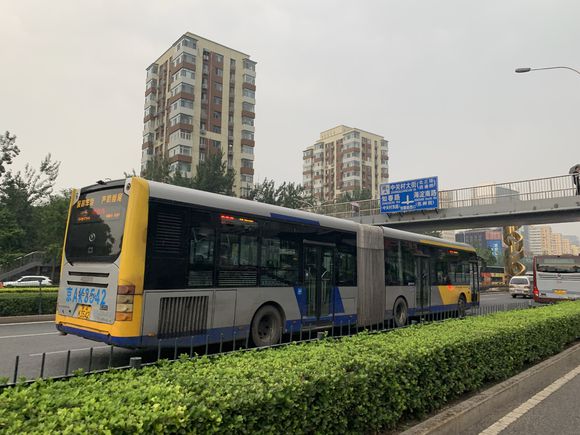  p>北京公交332路(beijing bus line 332)运营于中国北京市 a target=