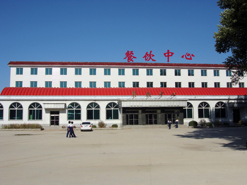 建于1958年,2003年5月经梅河口市政府批准学校更名为梅河口市实验中学
