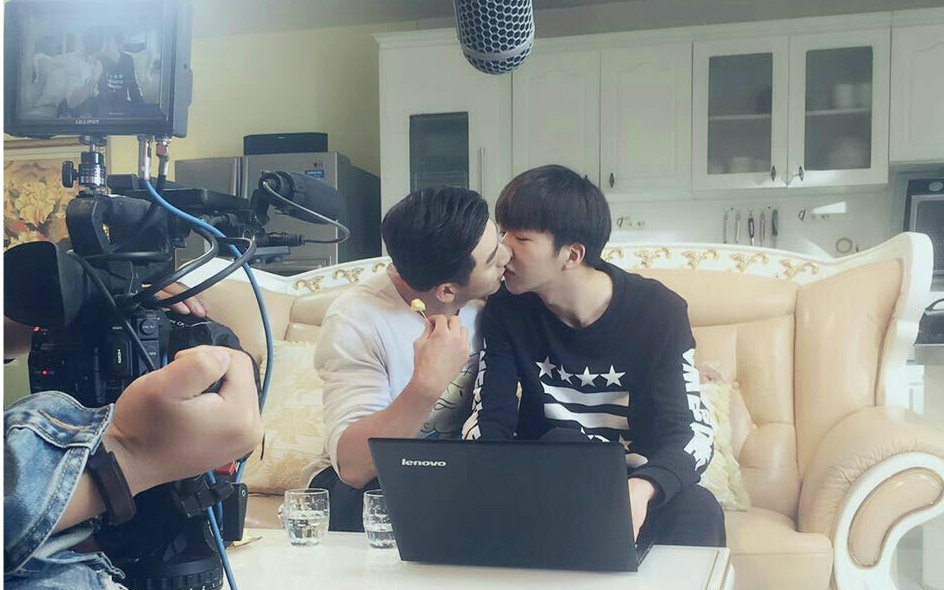  p>《灵界基友》是袁红担任出品人, span class="ref" data-ctrid="2i