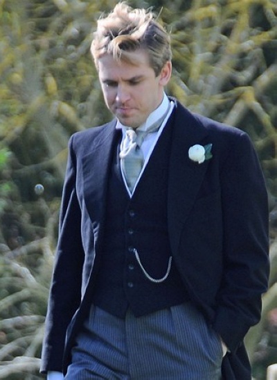  p data-id="gnsz9dbbaa">《 b>唐顿庄园 /b>》( b> i>downton abbey 