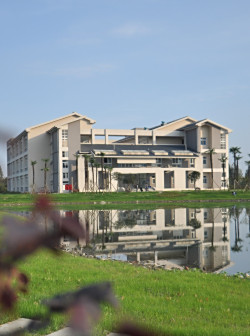学校解剖楼