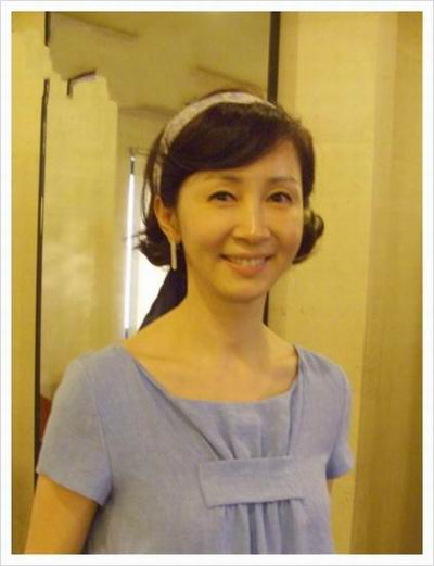  p>钱忍和(         ),1965年10月27日出生于韩国,韩国女演员,毕业于