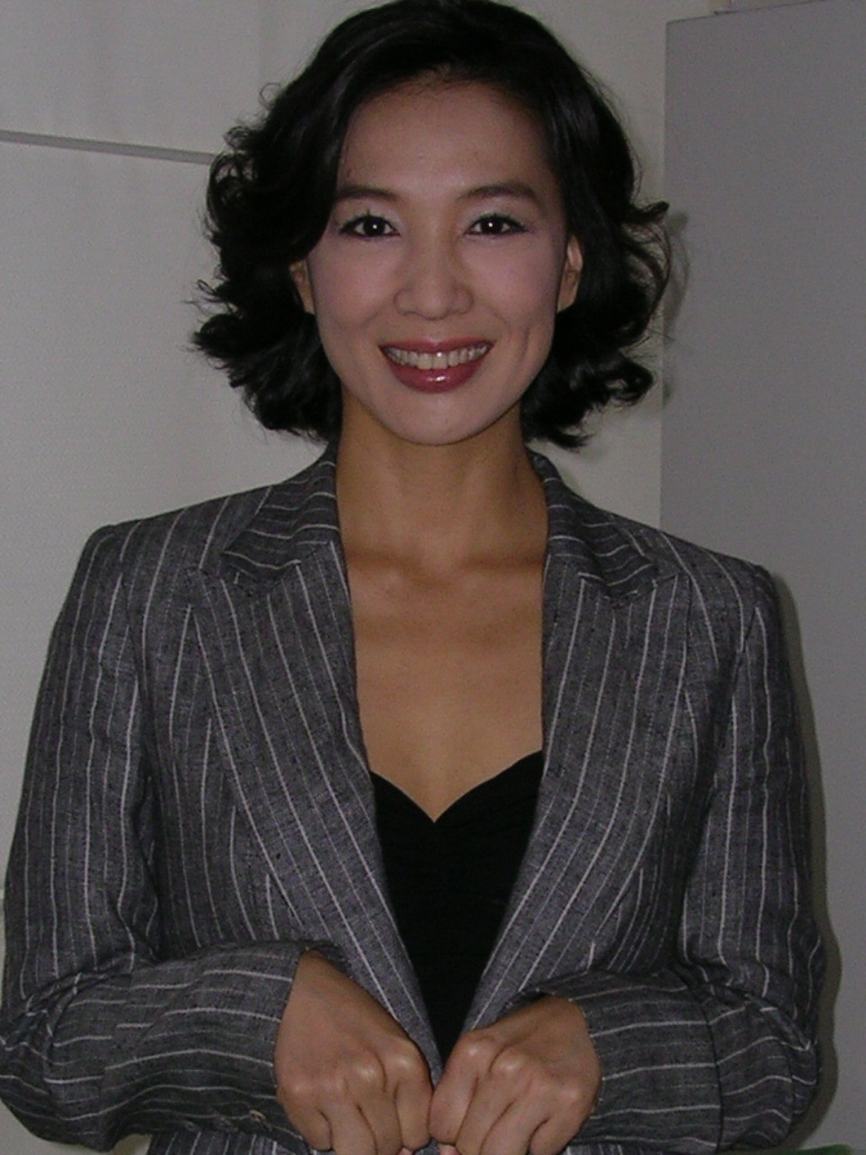  p>沈惠珍 i>(         ,shim hye-jin) /i>,原名沈商君,1967年1月16