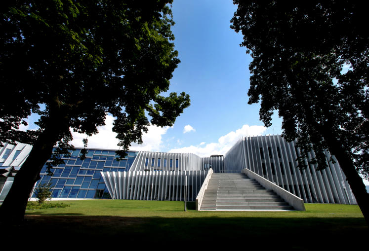  p>安东布鲁克纳音乐表演与舞蹈艺术大学是奥地利一所涵盖音乐表演与