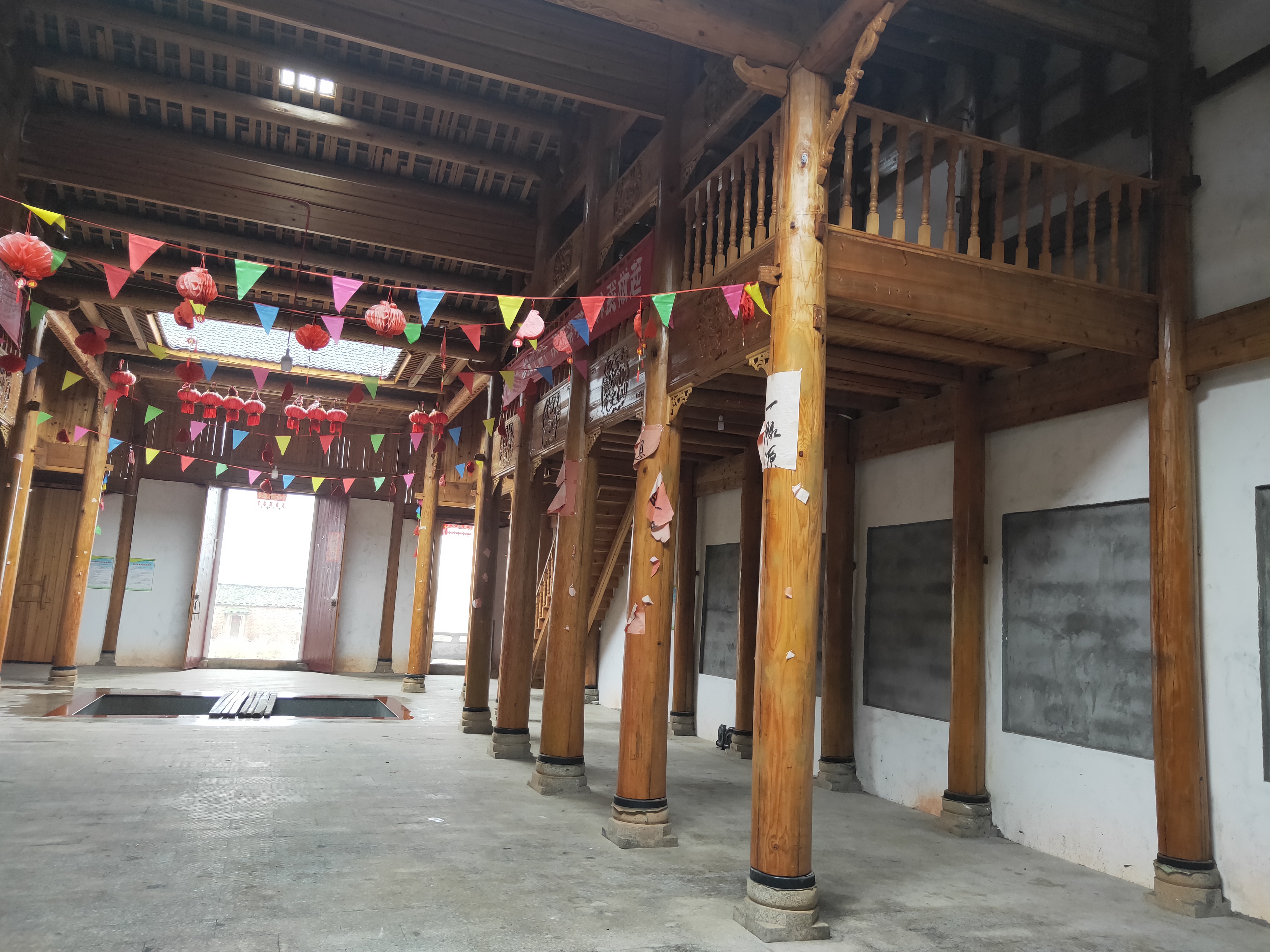  p>江西省高安市杨圩镇雷丰村蛇口自然村,历史名为霞溪,金用信于明朝