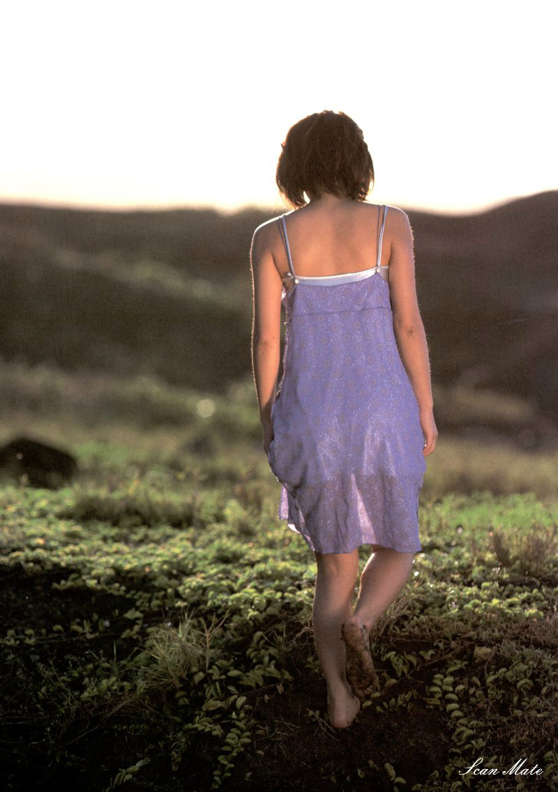 曾担任拳皇96麻宫雅典娜的声优,代表作是《艳姿!