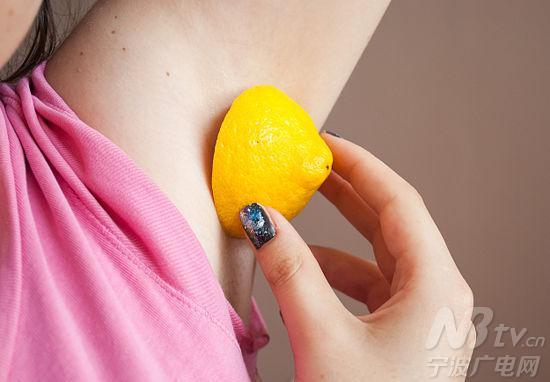  p>腋窝(拼音yè wō ),俗称"胳肢窝",其间皮层多 a href="#" data